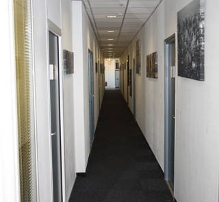 Bureau privé 16 m² 4 postes Coworking Rue Baraban Lyon 69003 - photo 4
